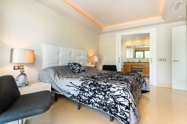 Appartement moderne rez de chaussée dans un complexe résidentiel de luxe