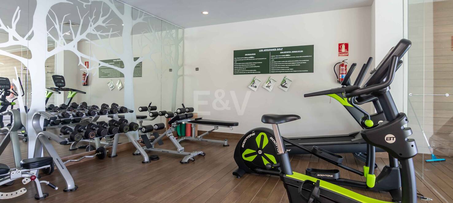 Markplanslägenhet till salu i Benahavis