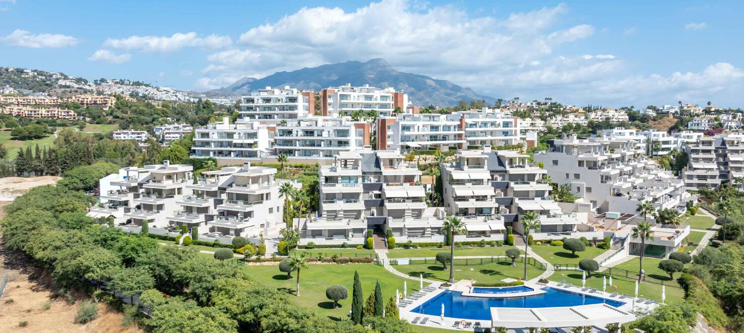 Markplanslägenhet till salu i Benahavis