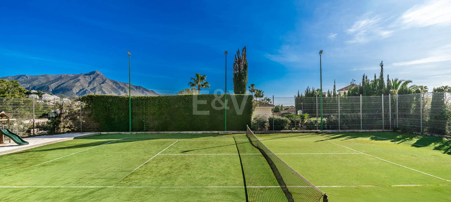 Villa à vendre en Nueva Andalucia, Marbella (Toutes les zones)