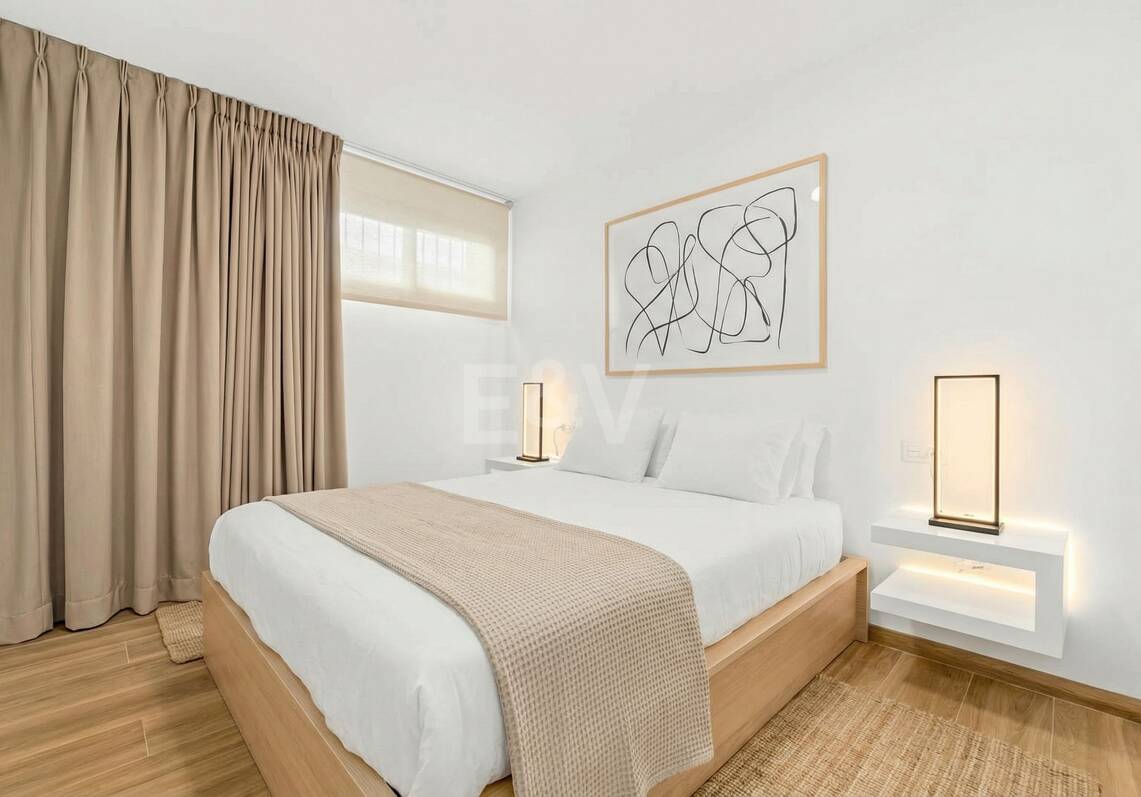 Exclusiva villa en comunidad privada con vistas al mar y pista de tenis