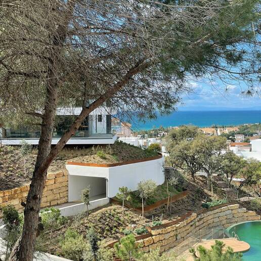Penthouse with Roof Terrace, Private Pool and Stunning View