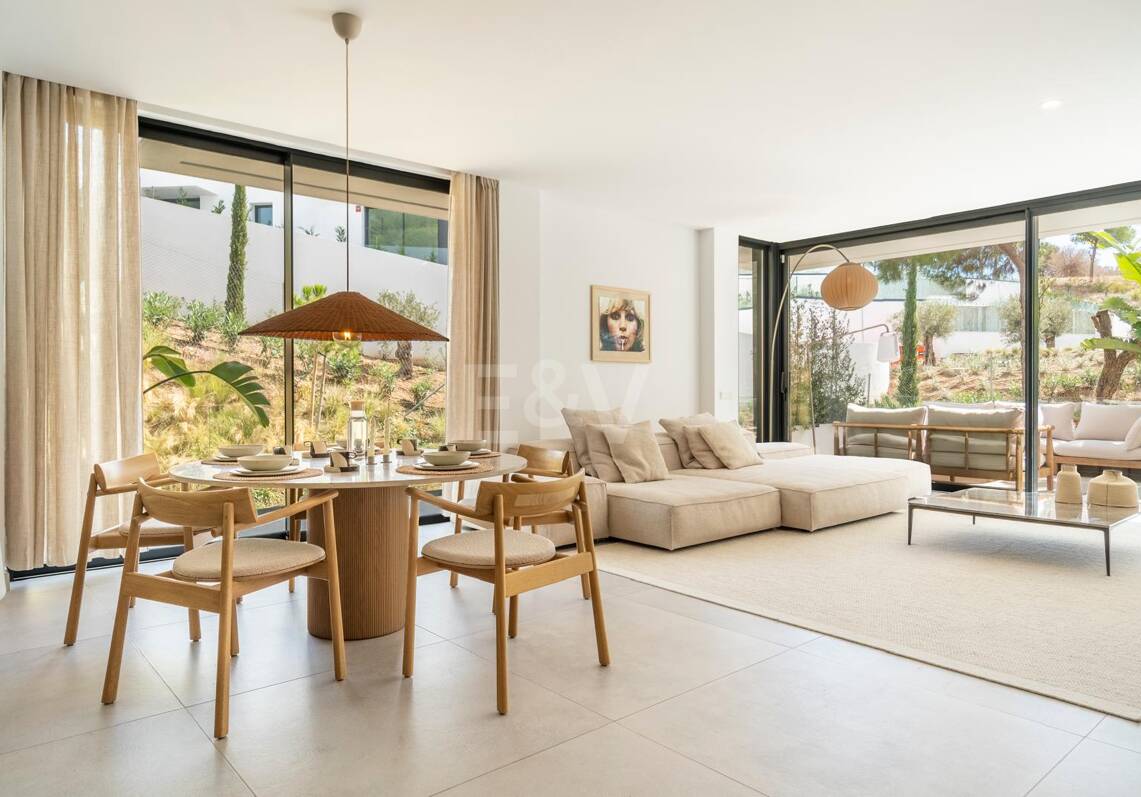 Ático con terraza, piscina privada e impresionantes vistas