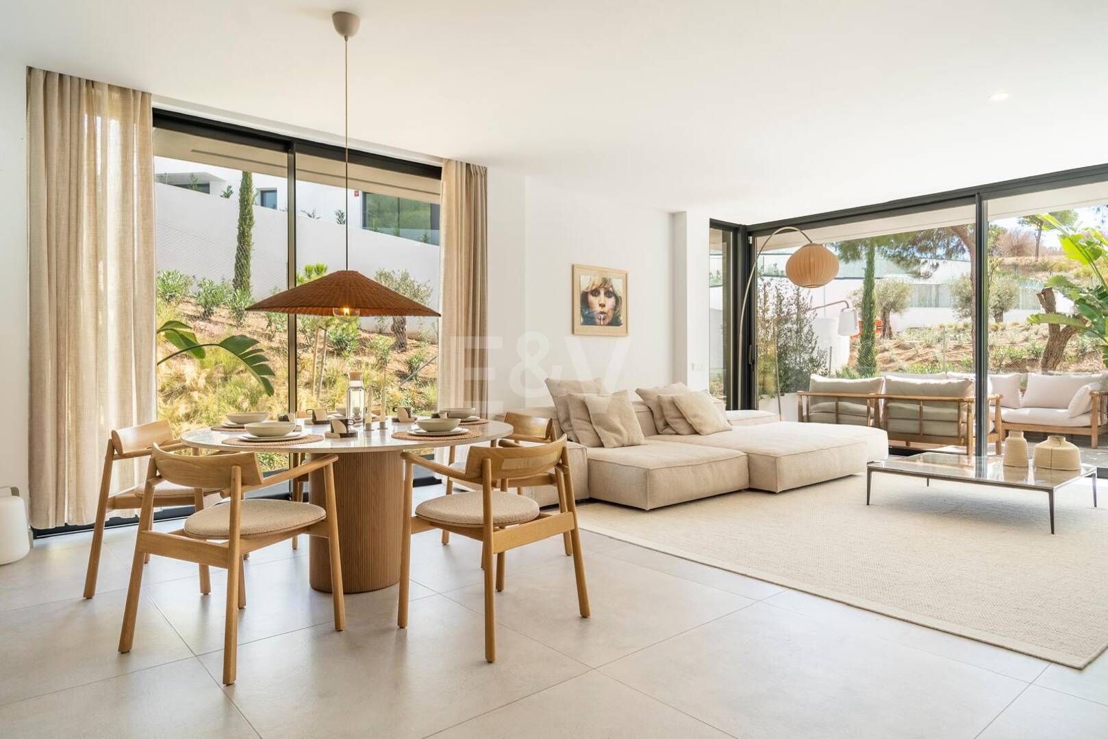 Penthouse with Roof Terrace, Private Pool and Stunning View