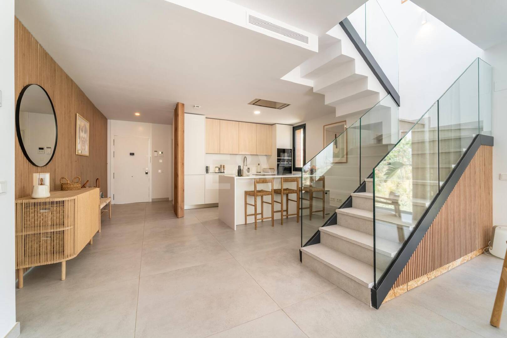 Penthouse with Roof Terrace, Private Pool and Stunning View