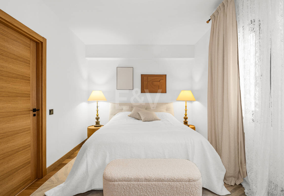 Moderner Stil an erstklassiger Adresse am Meer