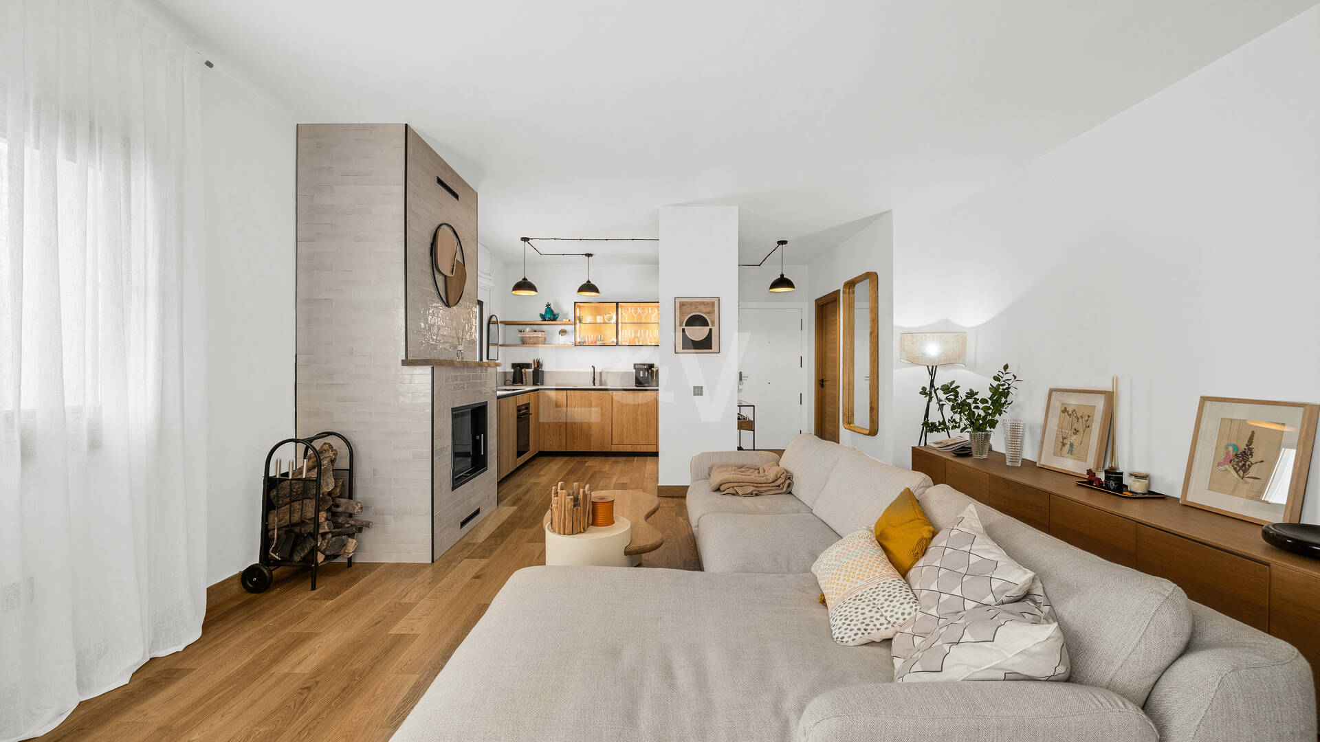 Apartamento de estilo moderno en urbanización frente a la playa en Puerto Banús