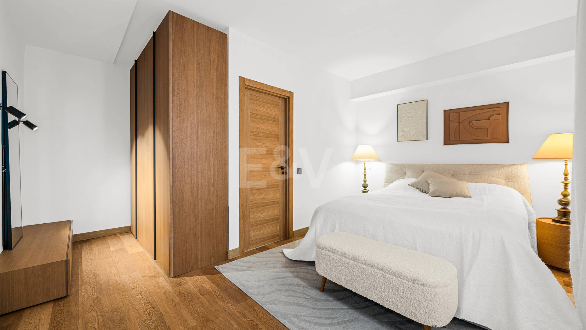 Apartamento de estilo moderno en urbanización frente a la playa en Puerto Banús