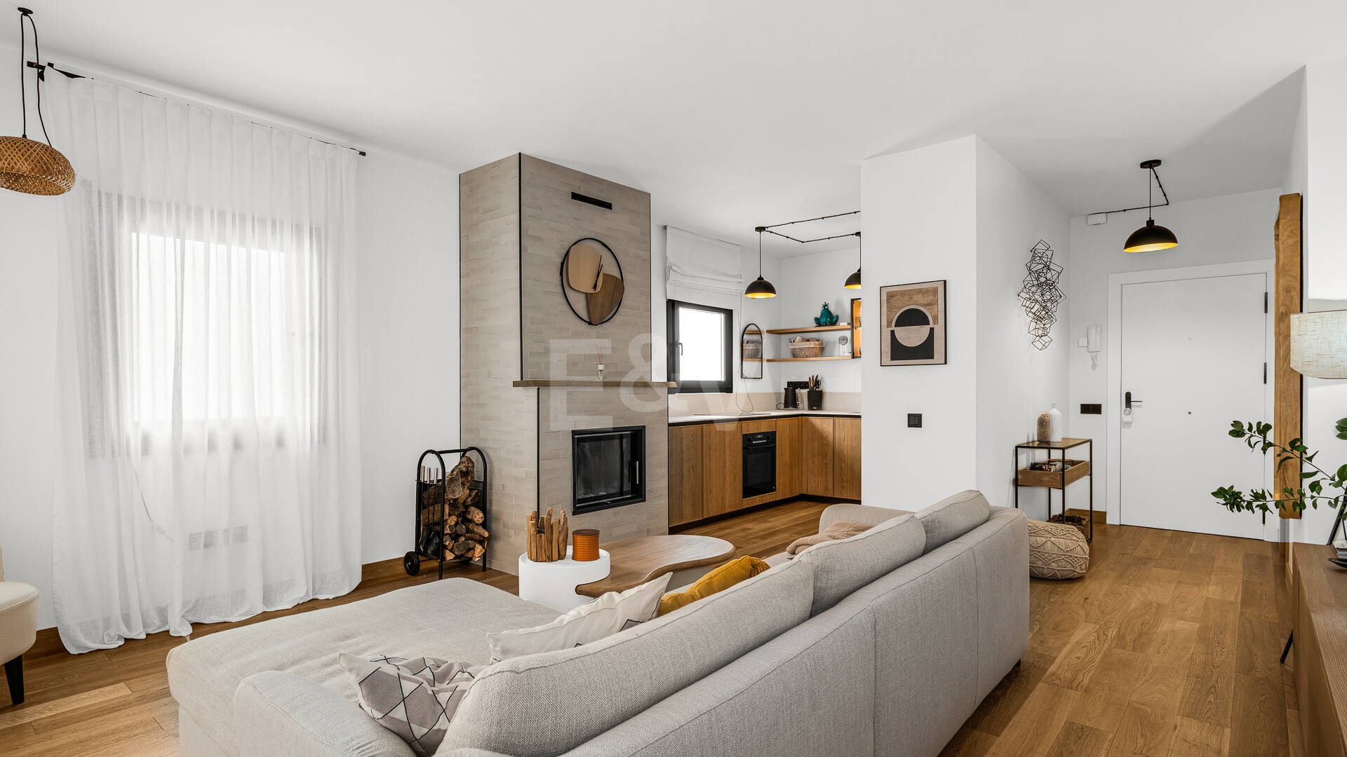 Moderner Stil an erstklassiger Adresse am Meer