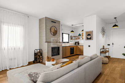 Moderner Stil an erstklassiger Adresse am Meer