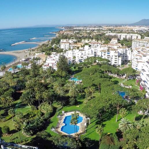 Moderner Stil an erstklassiger Adresse am Meer