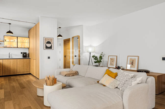 Moderner Stil an erstklassiger Adresse am Meer