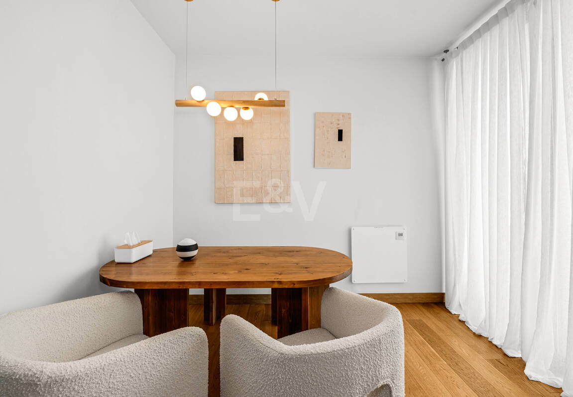 Moderner Stil an erstklassiger Adresse am Meer