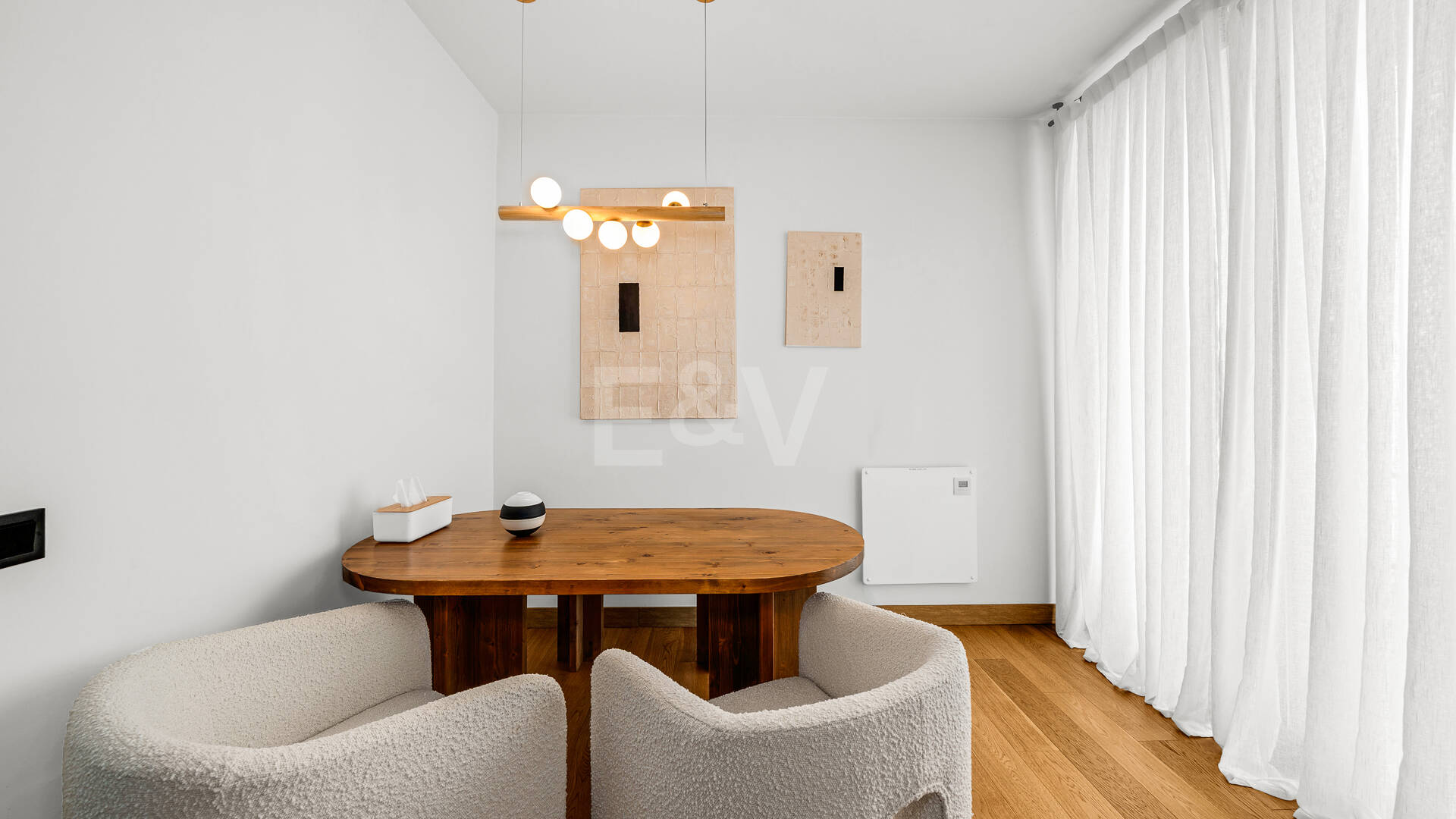 Moderner Stil an erstklassiger Adresse am Meer