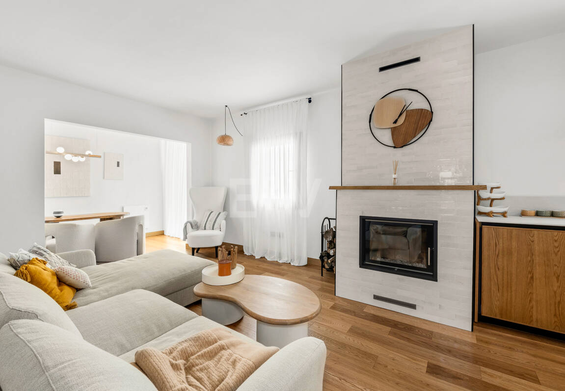 Moderner Stil an erstklassiger Adresse am Meer