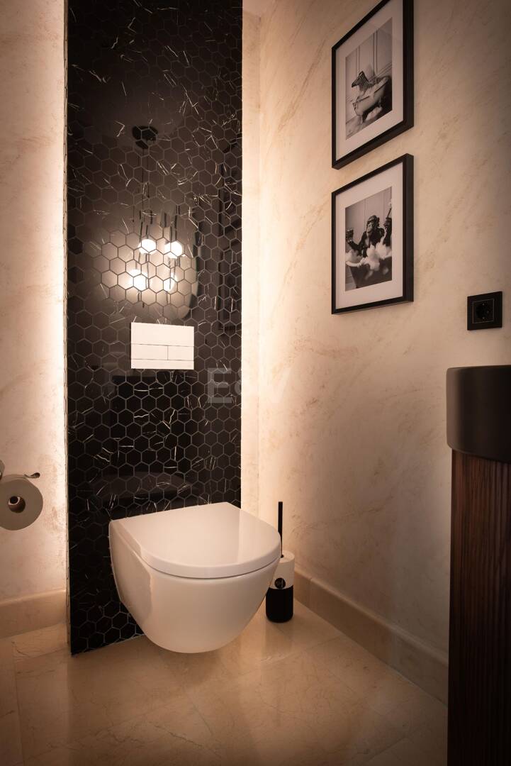 Piękny Penthouse Duplex z panoramicznym Golf i widoki na morze