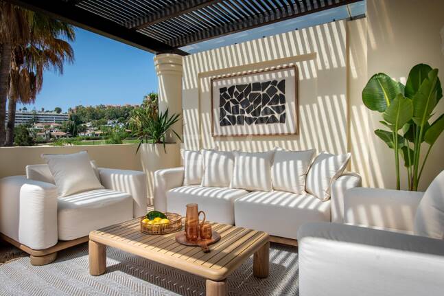 Wunderschönes Penthouse-Duplex mit Panoramablick auf Golfplatz und Meer