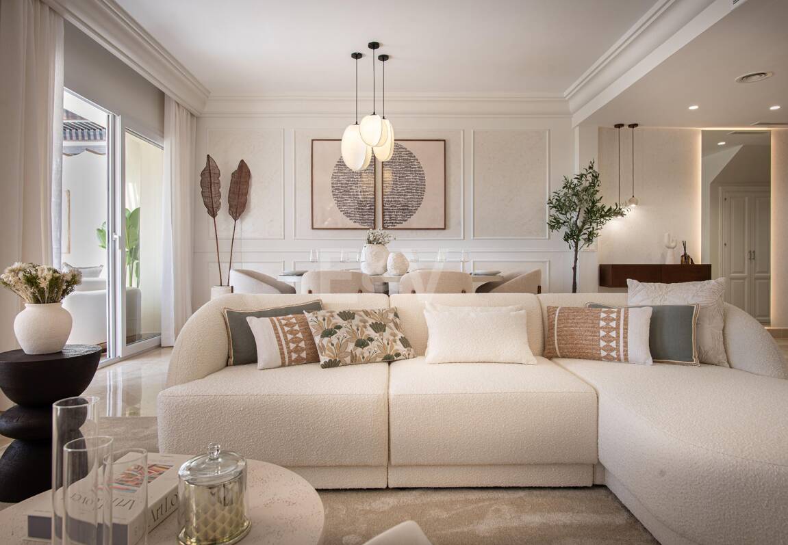 Wunderschönes Penthouse-Duplex mit Panoramablick auf Golfplatz und Meer