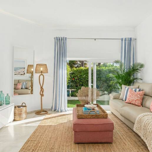 Beachfront Apartment with Tropical Gardens and Direct Sea Access