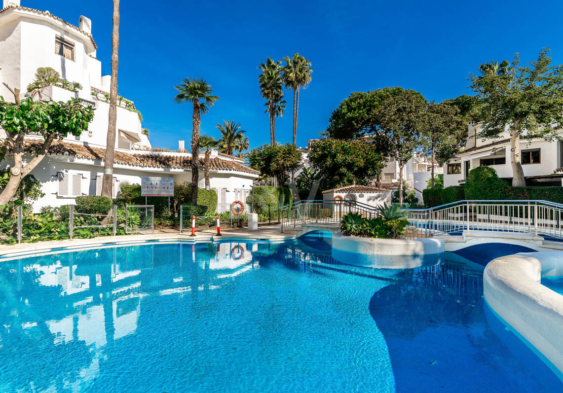 Beachfront Apartament z Tropical Gardens i bezpośredni dostęp do morza