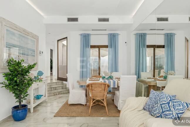 Wohnung in erster Strandlinie mit tropischen Gärten und direktem Zugang zum Meer