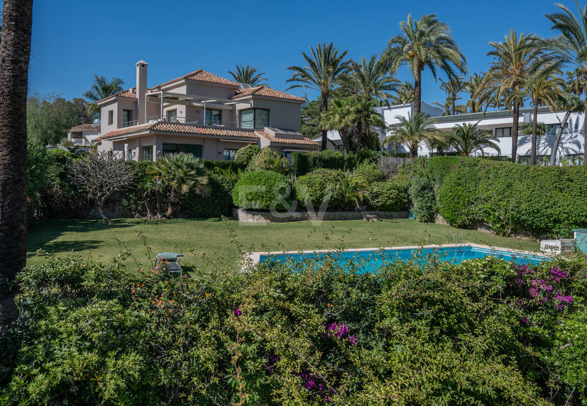 Beachside Bungalow in Los Monteros with Approved Licence for a New Luxury Villa