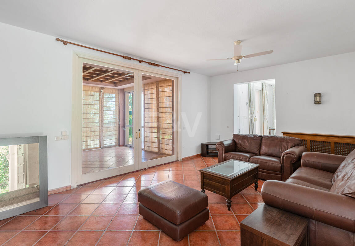 Beachside Bungalow in Los Monteros with Approved Licence for a New Luxury Villa