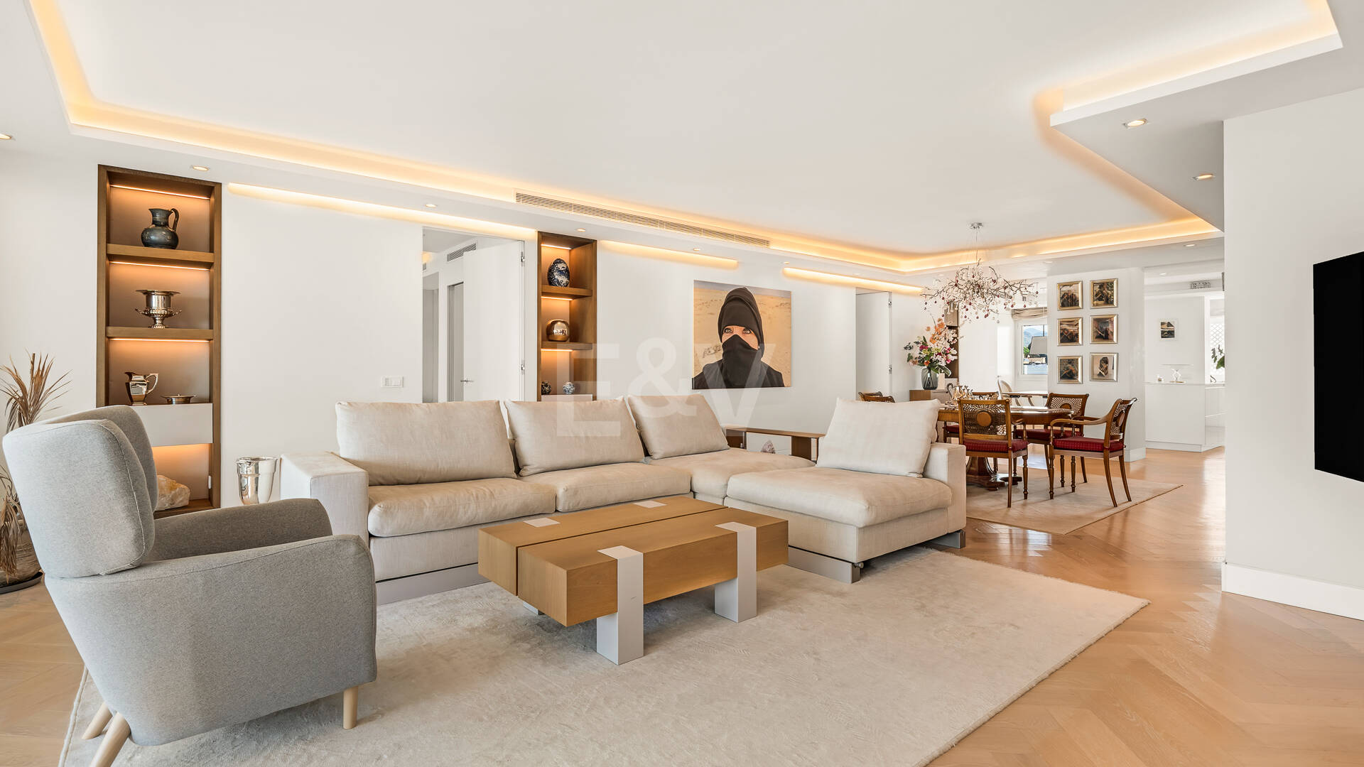 Spacious Duplex Penthouse in Don Gonzalo with Private Plunge Pool