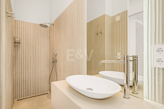 Spacious Duplex Penthouse in Don Gonzalo with Private Plunge Pool
