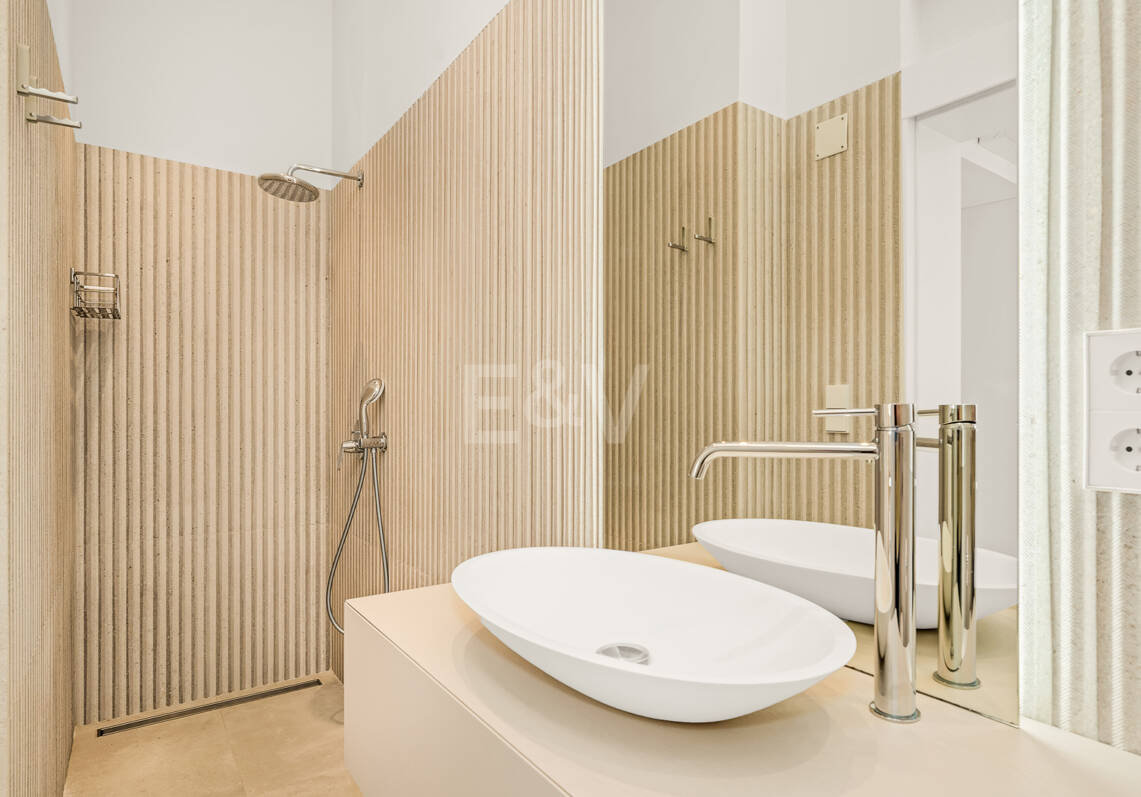 Spacious Duplex Penthouse in Don Gonzalo with Private Plunge Pool