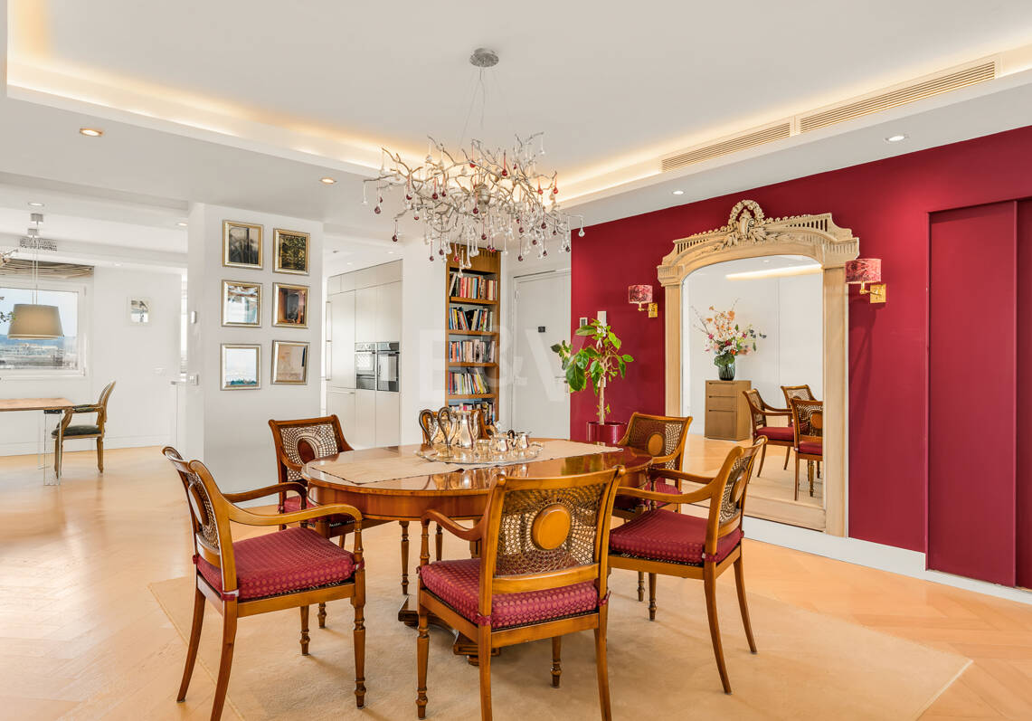 Spacious Duplex Penthouse in Don Gonzalo with Private Plunge Pool