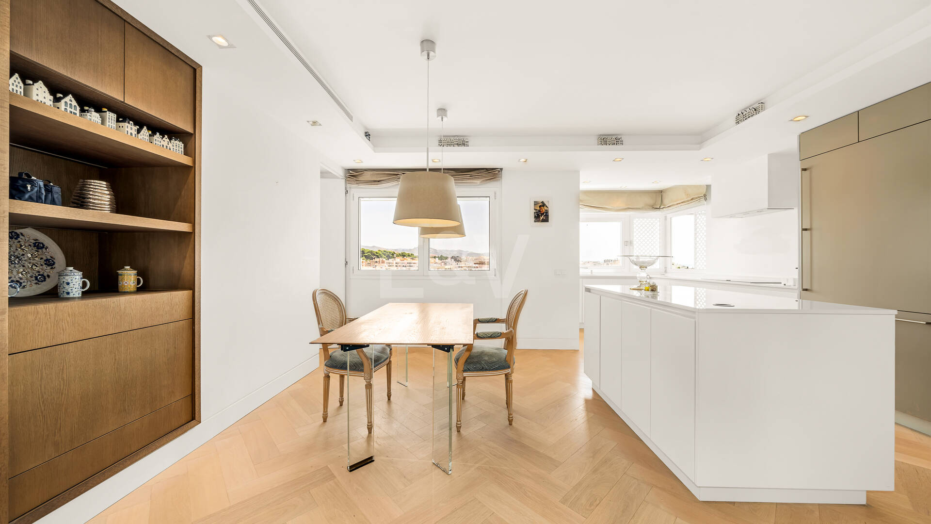 Spacious Duplex Penthouse in Don Gonzalo with Private Plunge Pool