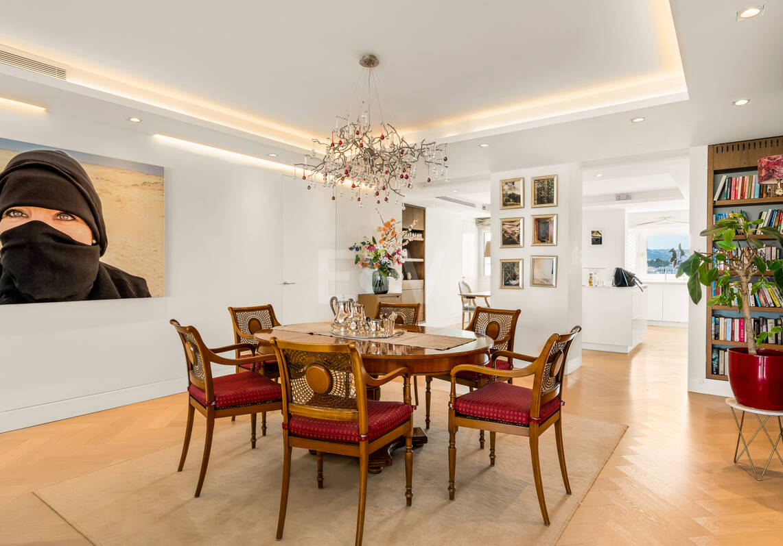 Spacious Duplex Penthouse in Don Gonzalo with Private Plunge Pool