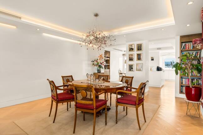 Przestronny apartament Duplex w Don Gonzalo z prywatnym basenem Plunge