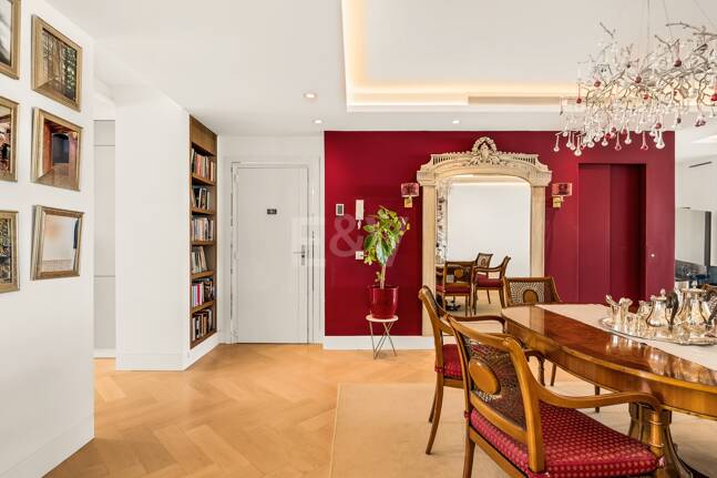 Przestronny apartament Duplex w Don Gonzalo z prywatnym basenem Plunge