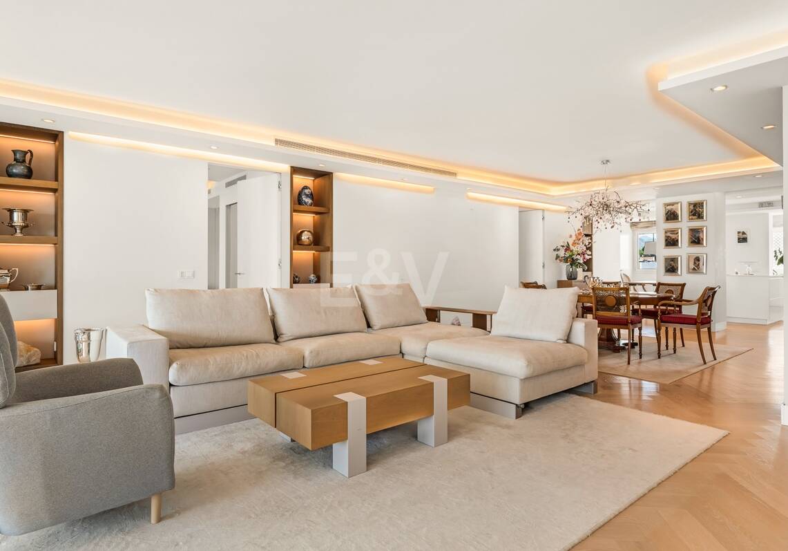 Przestronny apartament Duplex w Don Gonzalo z prywatnym basenem Plunge