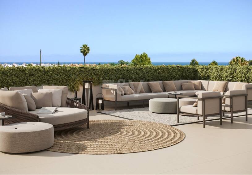 Zeitgenössisches Penthouse mit privater Dachterrasse und Jacuzzi in San Pedro Playa