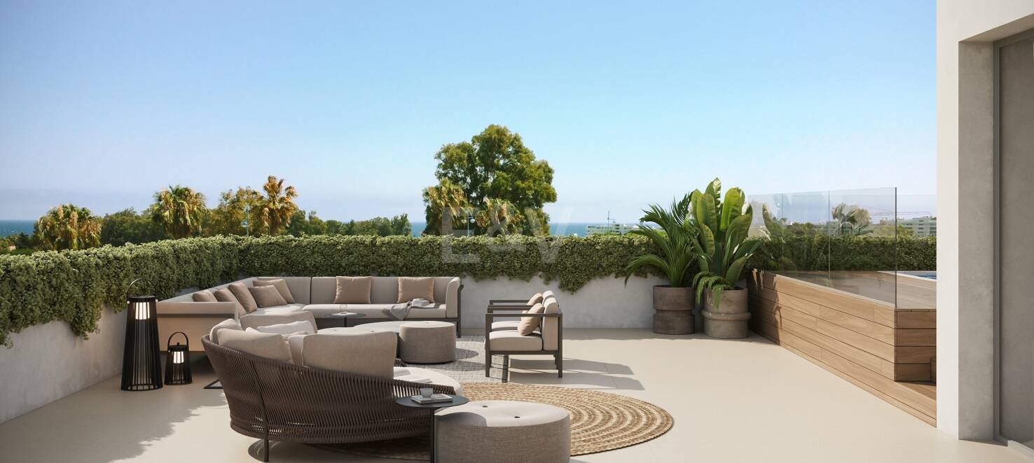 Zeitgenössisches Penthouse mit privater Dachterrasse und Jacuzzi in San Pedro Playa