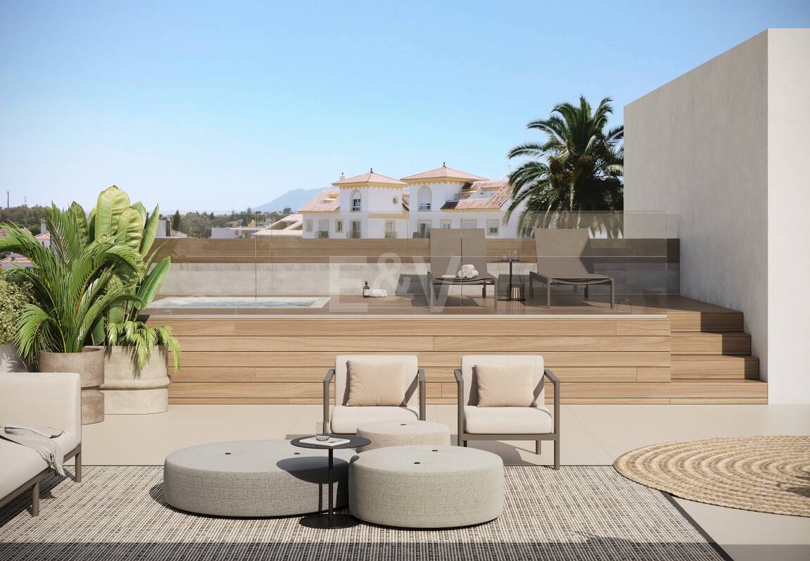Zeitgenössisches Penthouse mit privater Dachterrasse und Jacuzzi in San Pedro Playa