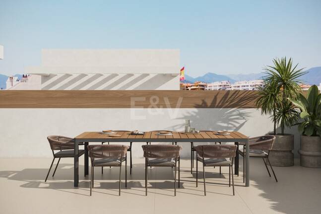 Zeitgenössisches Penthouse mit privater Dachterrasse und Jacuzzi in San Pedro Playa