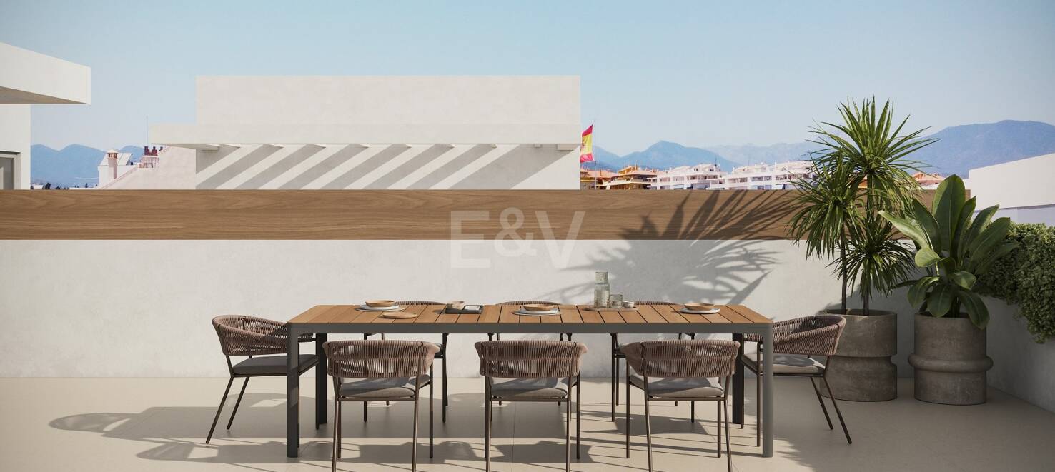 Zeitgenössisches Penthouse mit privater Dachterrasse und Jacuzzi in San Pedro Playa