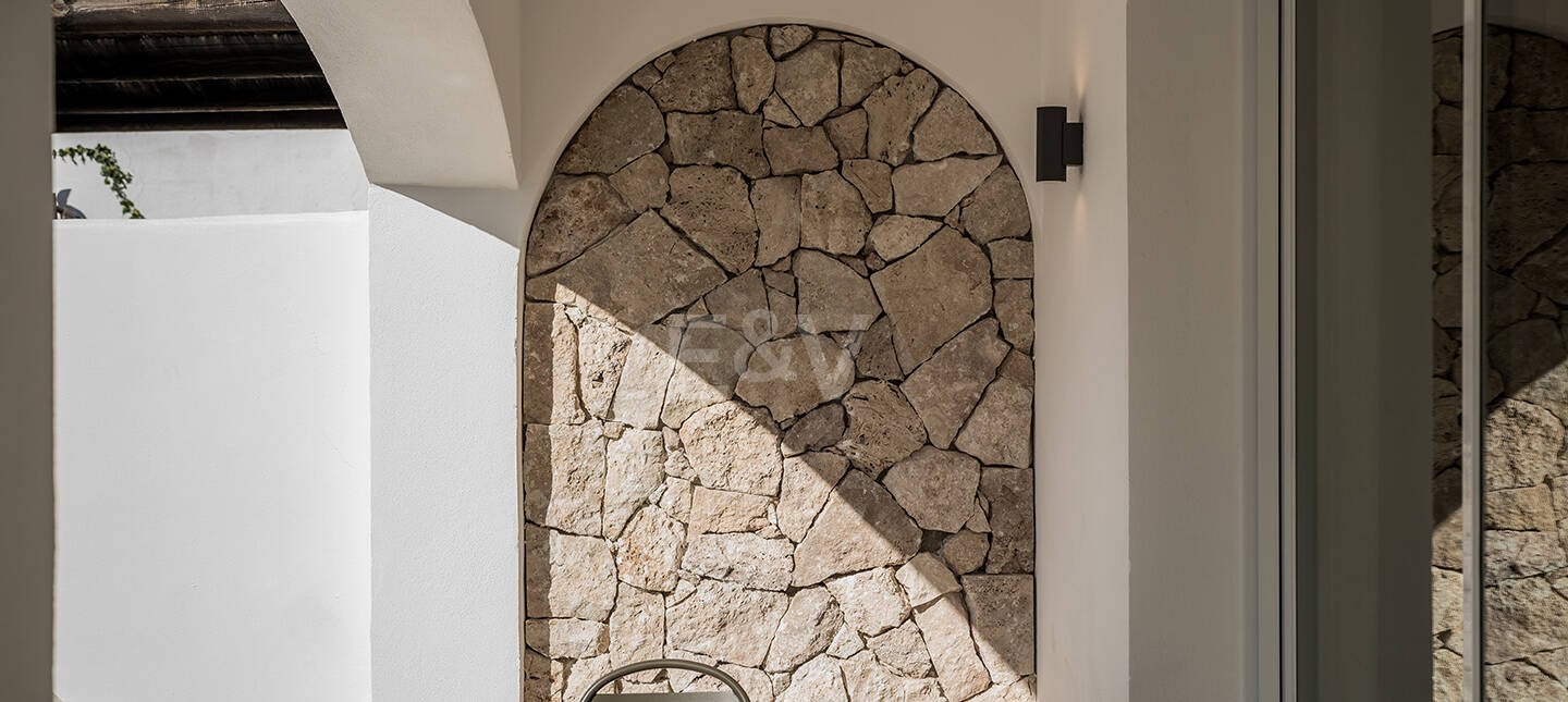 Ibizenkische Strandhaus im Stil mit privatem beheiztem Pool und Innen-Außen-Wohnen