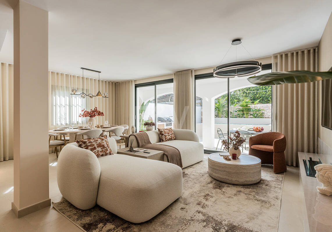 Ibiza-Style Beachside Townhouse med privat uppvärmd pool och fantastisk utomhuslivsområde