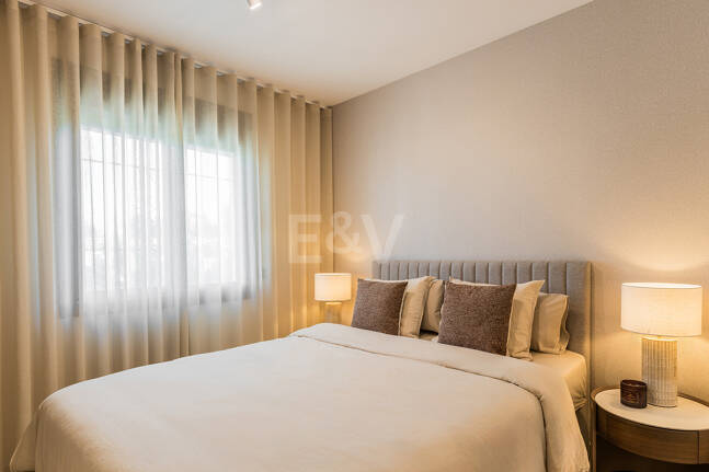 Maison de ville en bord de mer style Ibiza avec piscine chauffée privée et magnifique espace de vie extérieur