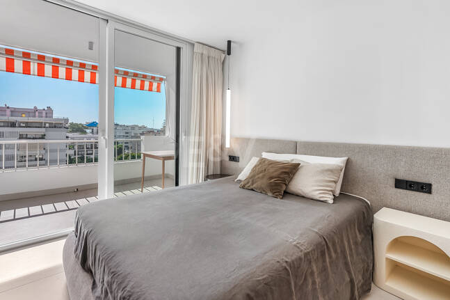 Elegantes Apartment im Zentrum von Marbella mit Pool, Terrasse und touristischer Lizenz