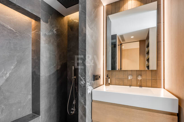 Elegantes Apartment im Zentrum von Marbella mit Pool, Terrasse und touristischer Lizenz