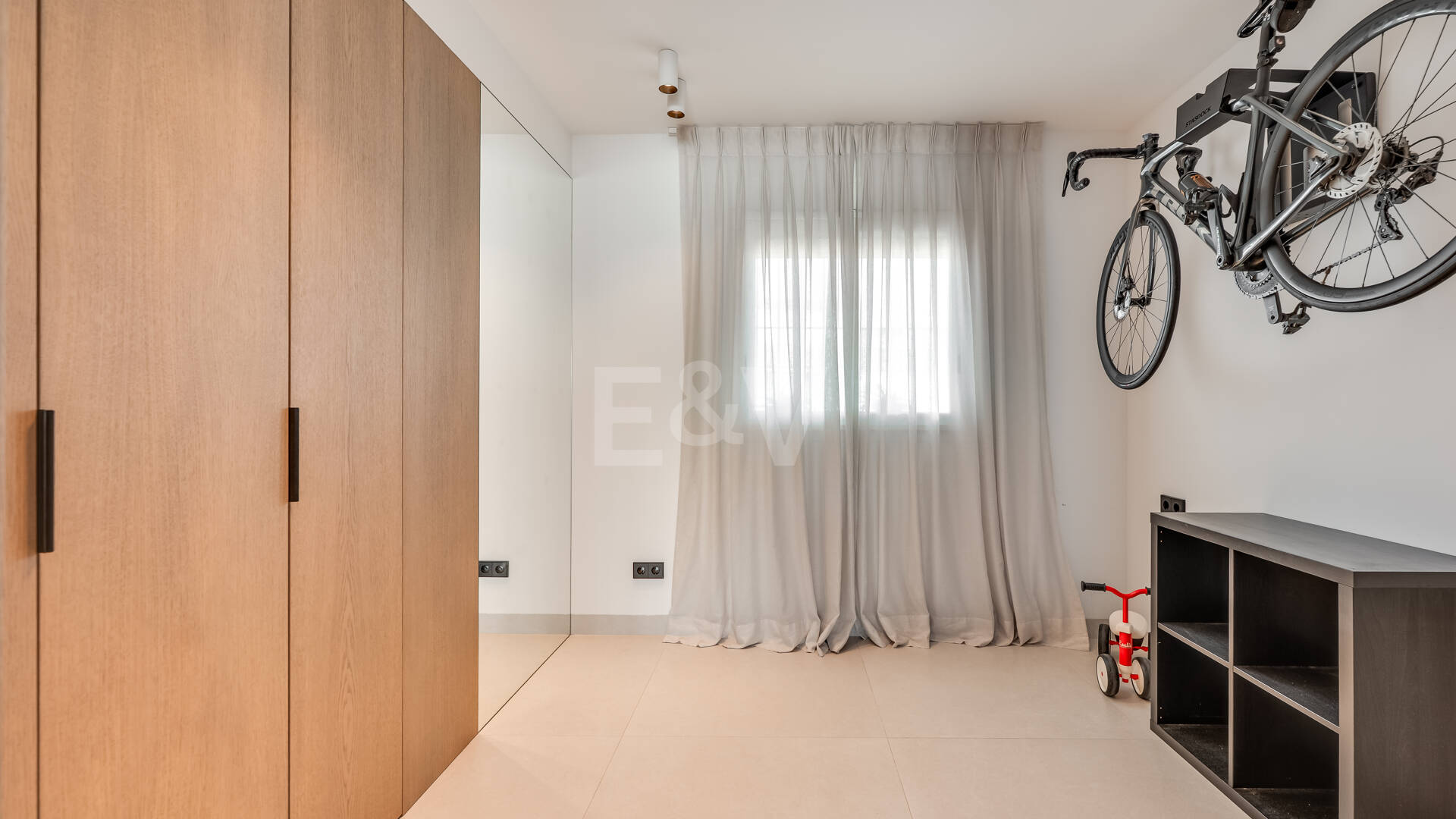 Elegantes Apartment im Zentrum von Marbella mit Pool, Terrasse und touristischer Lizenz