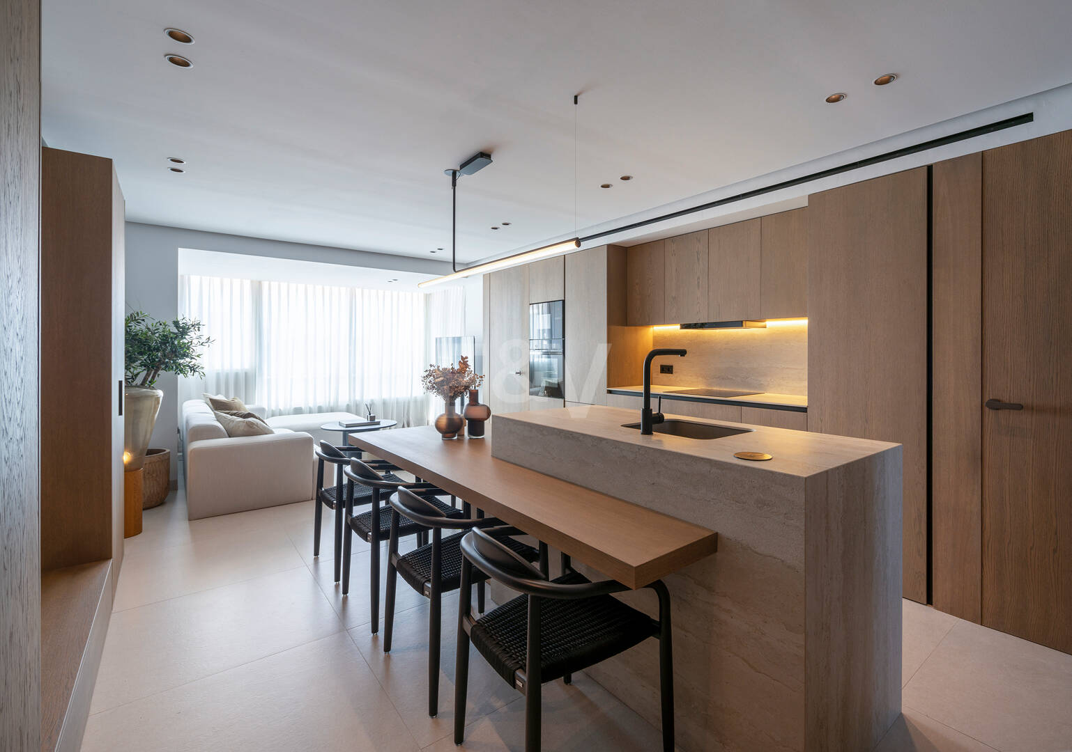 Elegantes Apartment mit Terrasse und Pool im Zentrum von Marbella