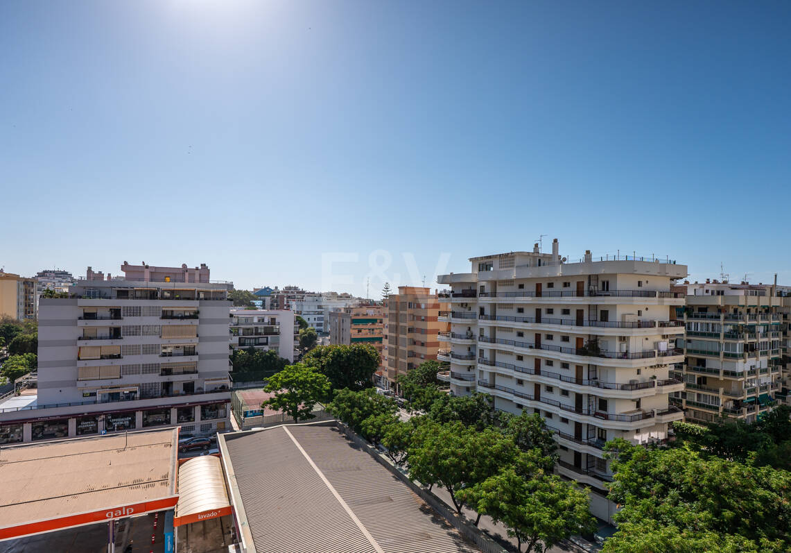 Elegancki Marbella Centre Apartament z basenem, Taras & amp; Licencja turystyczna