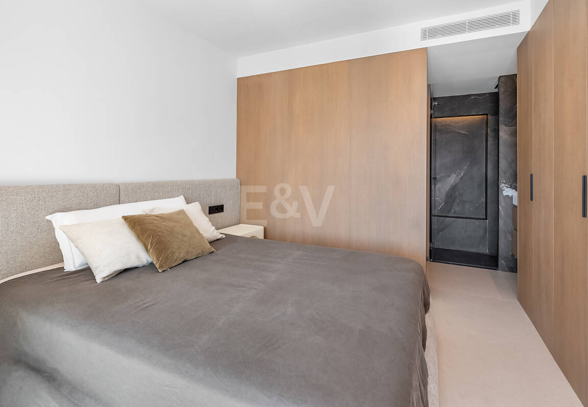 Elegantes Apartment im Zentrum von Marbella mit Pool, Terrasse und touristischer Lizenz